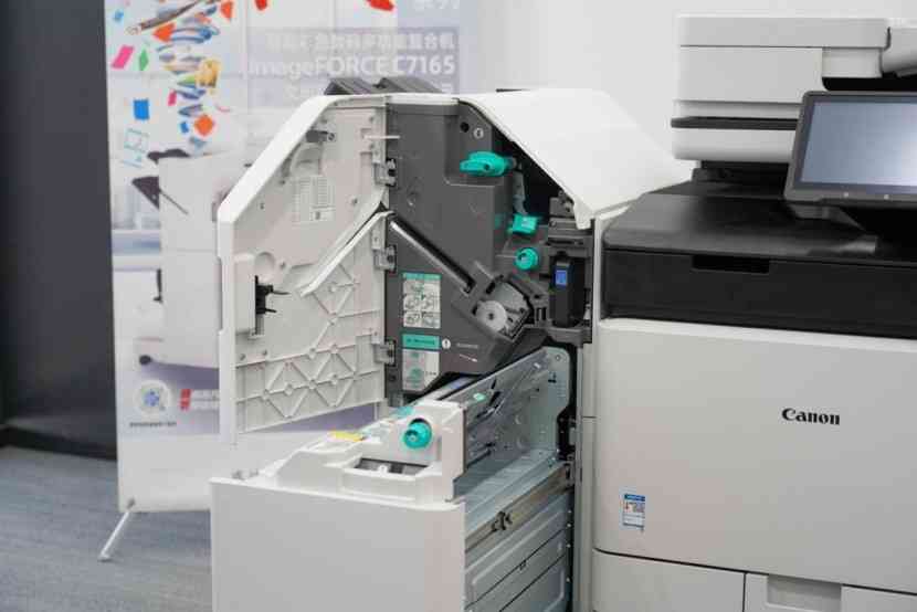 佳能打印机怎么样 名副其实的办公室文印中心 佳能彩色数码复合机imageFORCE C7165评测