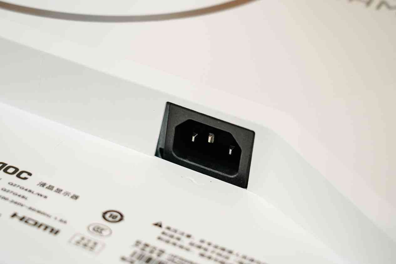 AOC Q27G4SLWS显示器评测：爱瞳护眼 疾速先锋