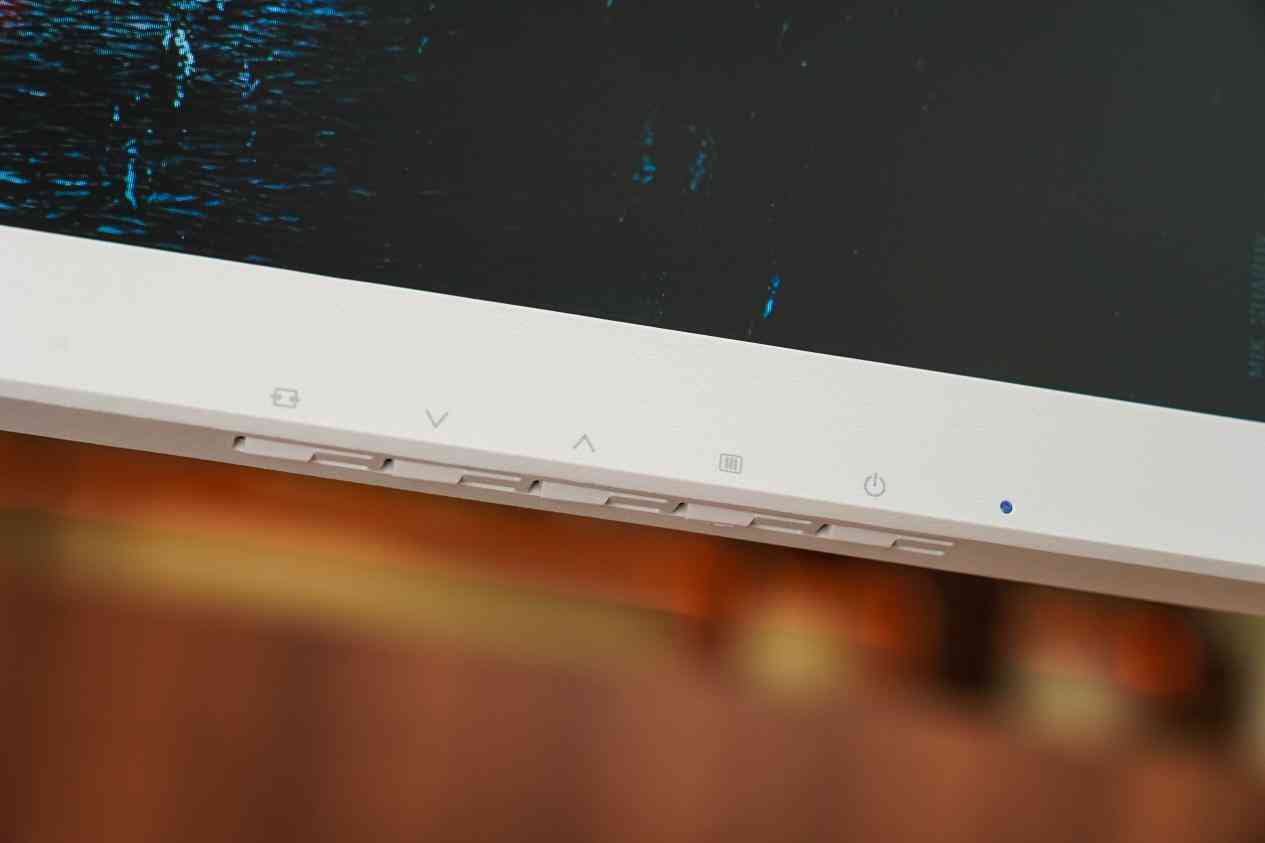 AOC Q27G4SLWS显示器评测：爱瞳护眼 疾速先锋