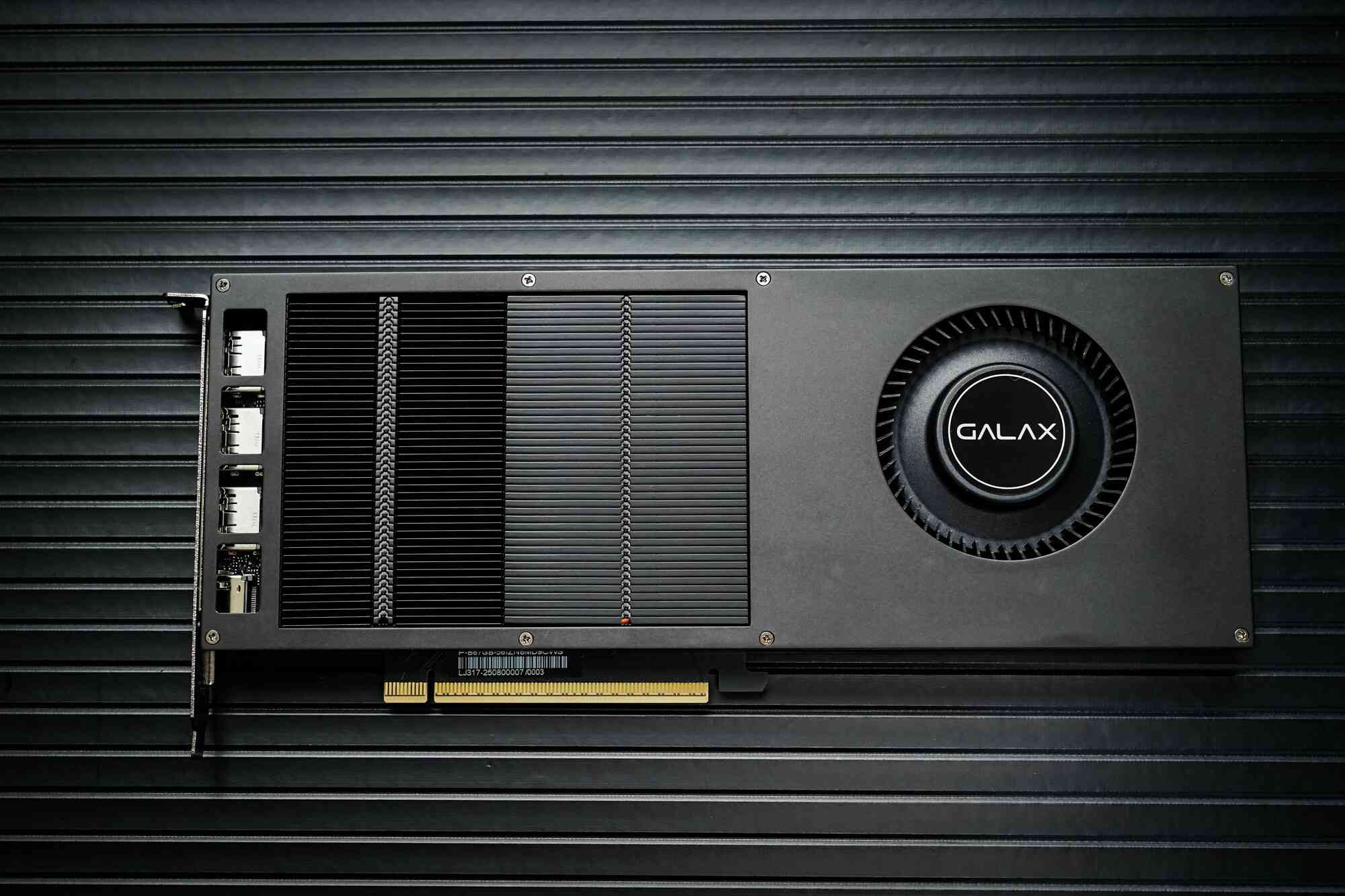 影驰显卡怎么样 影驰GeForce RTX 5060 Ti 无双MAX显卡评测 厚度20mm 巧夺天工！