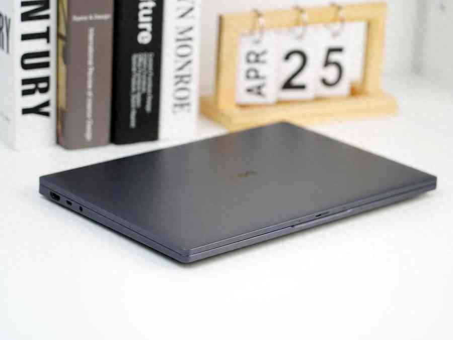 戴尔笔记本怎么样？性能强劲的长续航轻薄旗舰笔记本电脑 Dell Pro 14 Premium评测