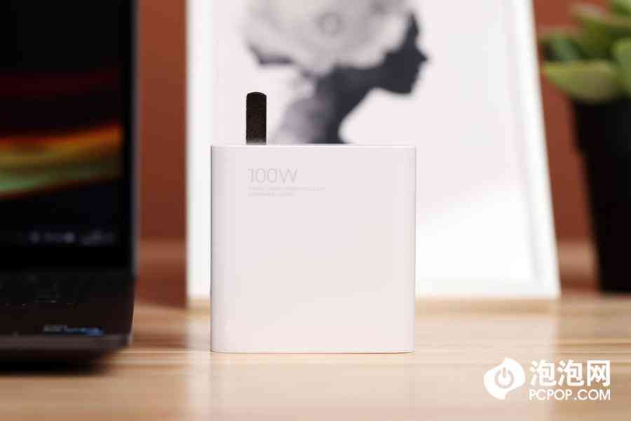 小米笔记本电脑全方位评测：Xiaomi Book Pro 14 2022 轻薄商务旗舰深度解析