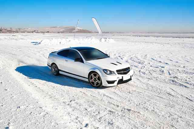 汽车行业全景洞察：市场演变与消费者指南