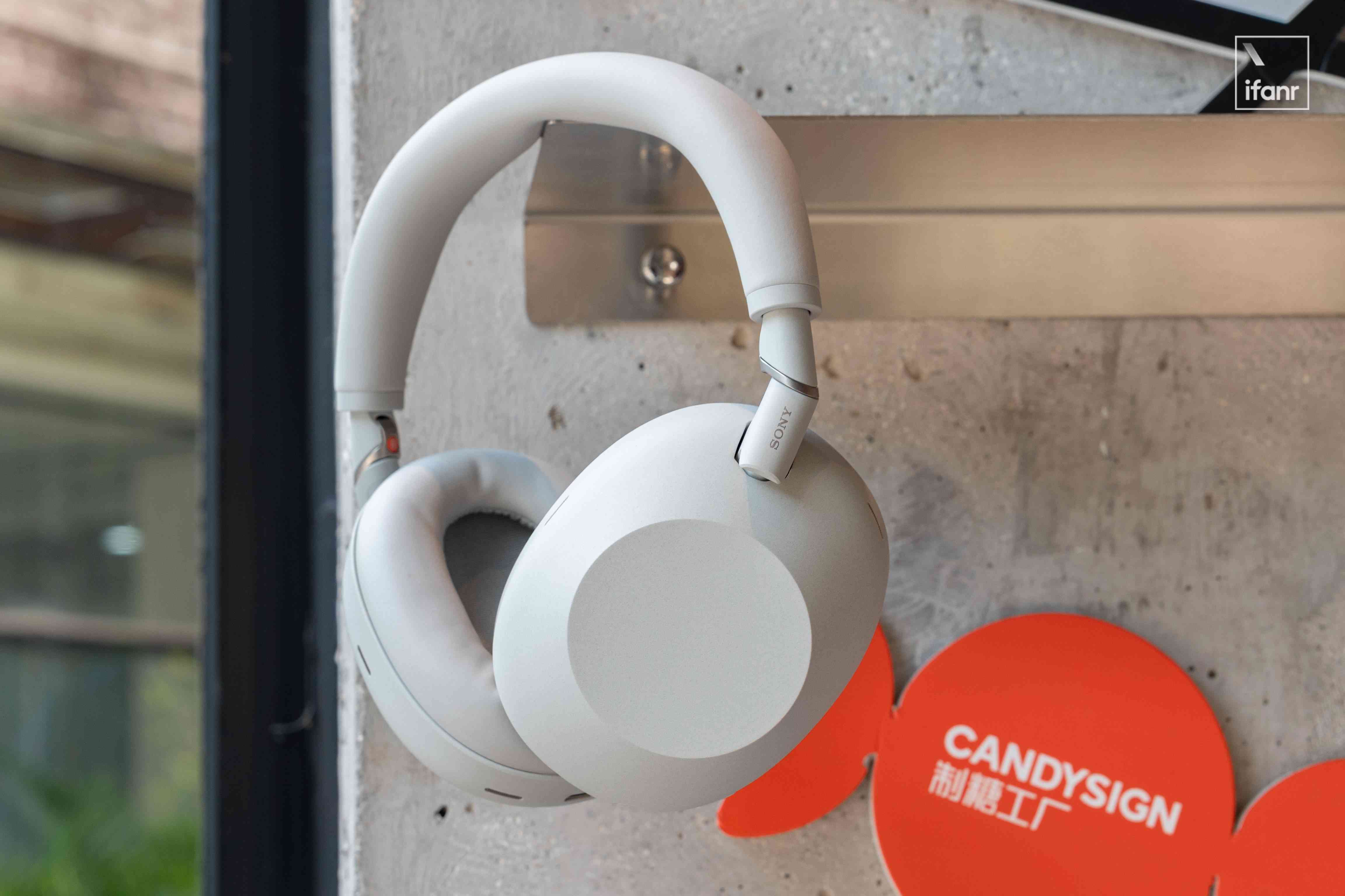 索尼WH-1000XM6深度体验：三年磨一剑，旗舰降噪耳机再进化