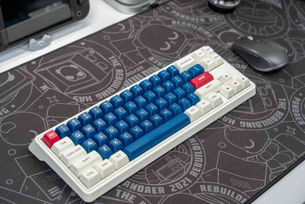 腹灵键盘怎么样 机械键盘的天花板之作，腹灵CMK68-SAM机械之心键盘体验