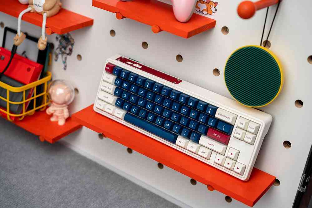 腹灵键盘怎么样 机械键盘的天花板之作，腹灵CMK68-SAM机械之心键盘体验