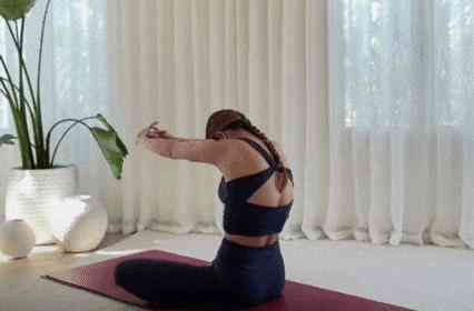 每日瑜伽app怎么样 适合40-50岁女性每天练习的9个瑜伽动作，简单效果好