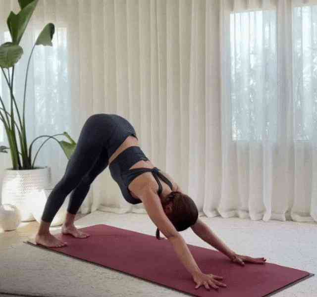 每日瑜伽app怎么样 适合40-50岁女性每天练习的9个瑜伽动作，简单效果好