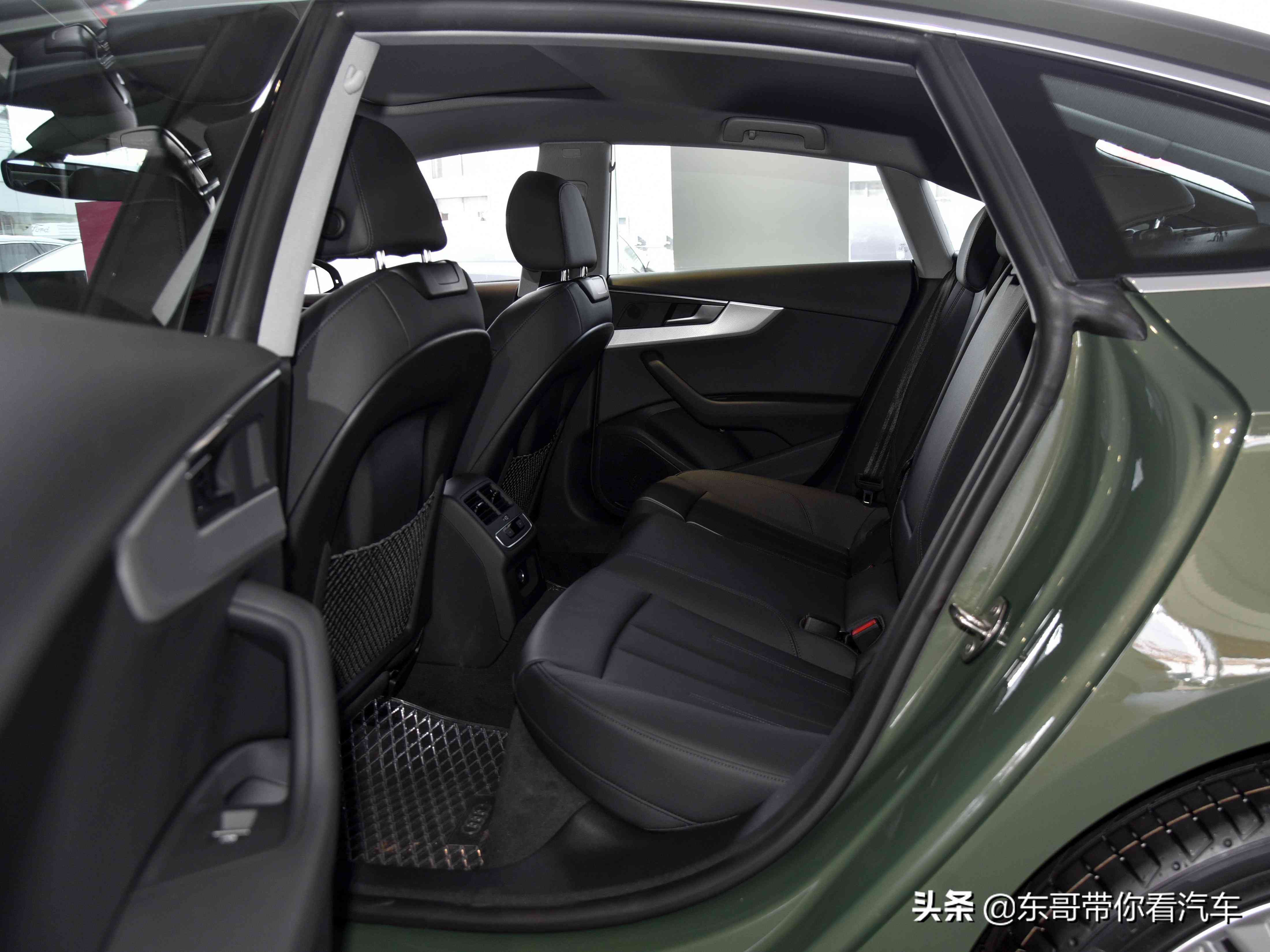 奥迪A5怎么样？价格亲民的原装进口豪华四门轿跑实拍评测