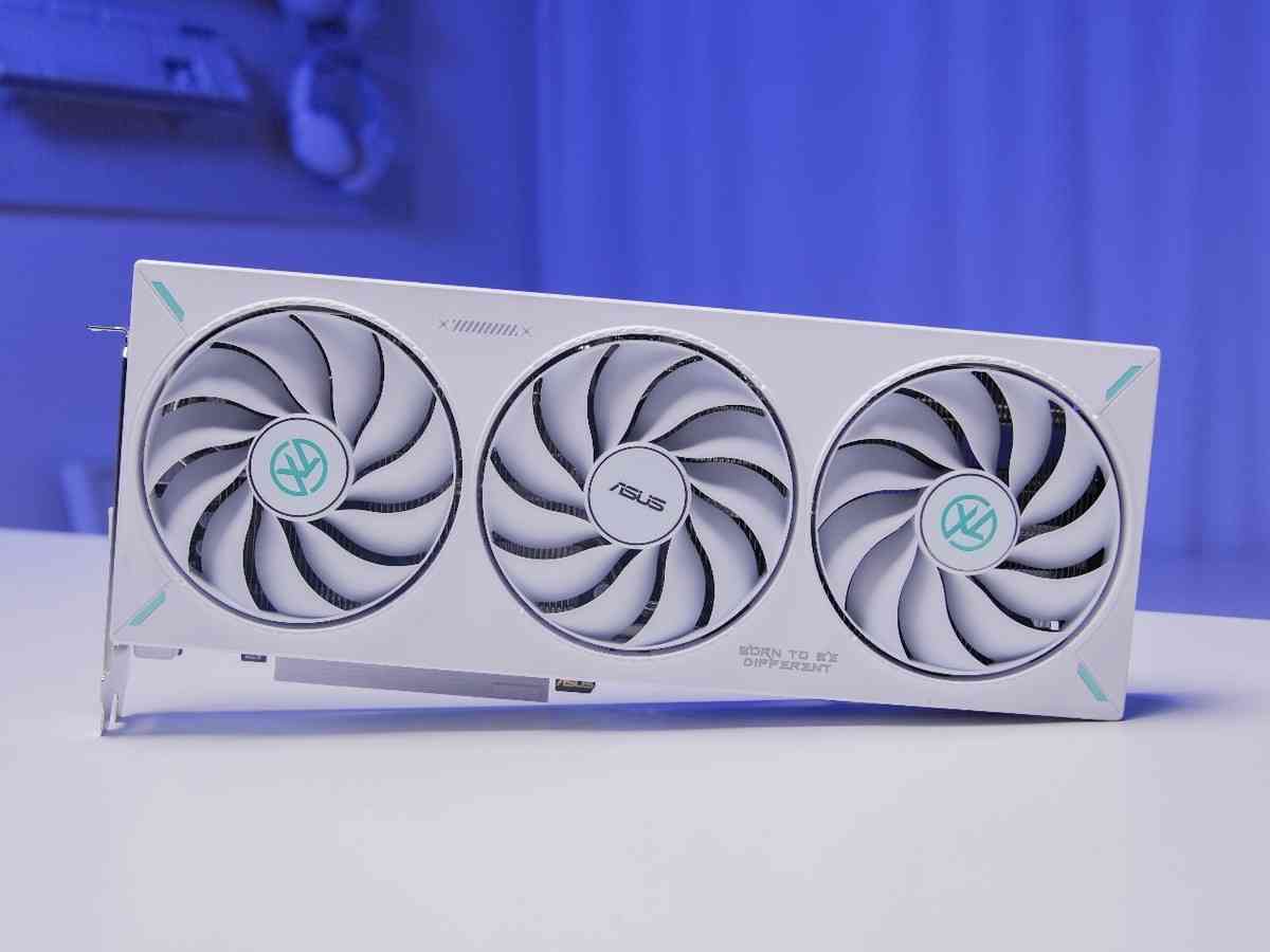 华硕显卡怎么样 双十一超值4K入门显卡，华硕天选GeForce RTX 5070 O12G显卡装机评测