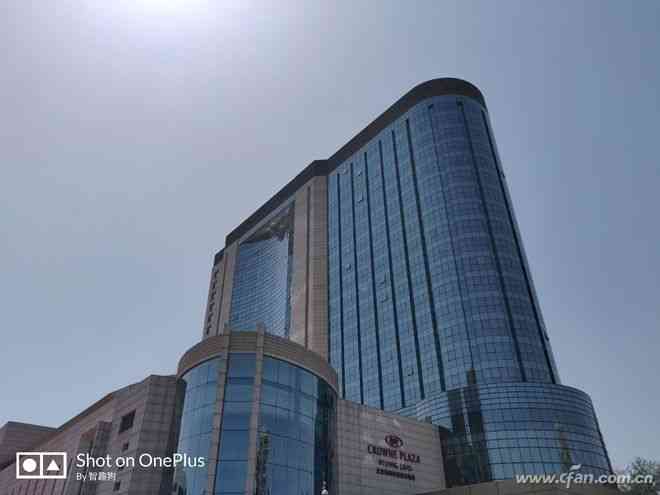 一加6全面评测：3199元起是否值得入手？