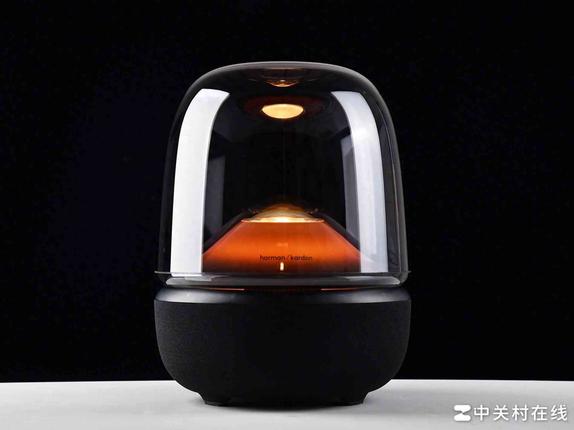 曼哈卡顿音响怎么样 哈曼卡顿琉璃五代的光影效果如何？一场视觉与听觉的双重盛宴