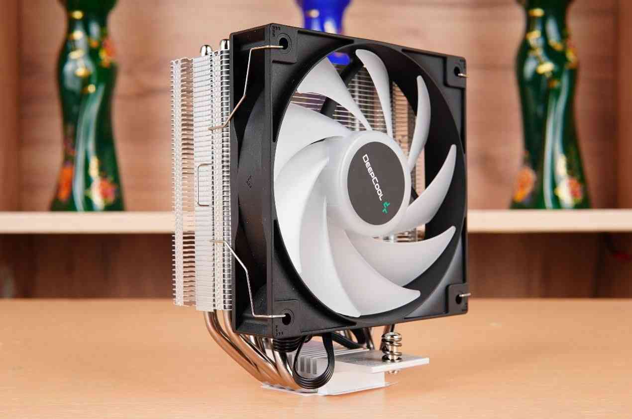 玄冰400怎么样 百元王者回归？九州风神玄冰400幻彩V5性能实测