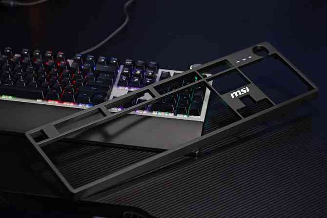 微星鼠标怎么样 微星GK320&GM330游戏键盘鼠标体验评测：一把键盘两个形态 主流级玩家优选